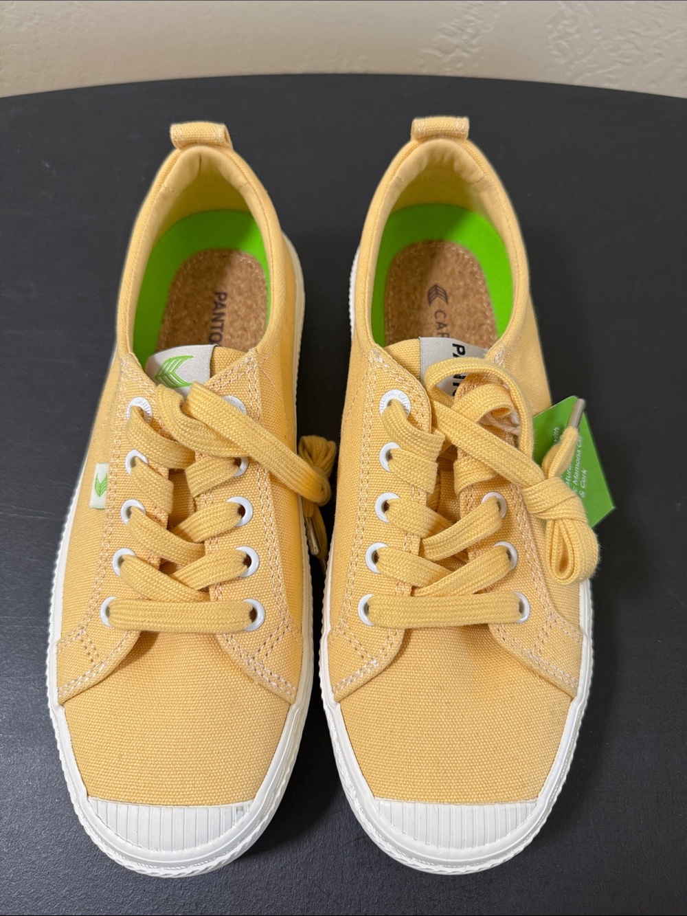 Cariuma Yellow Canvas Low-Top Sneakers